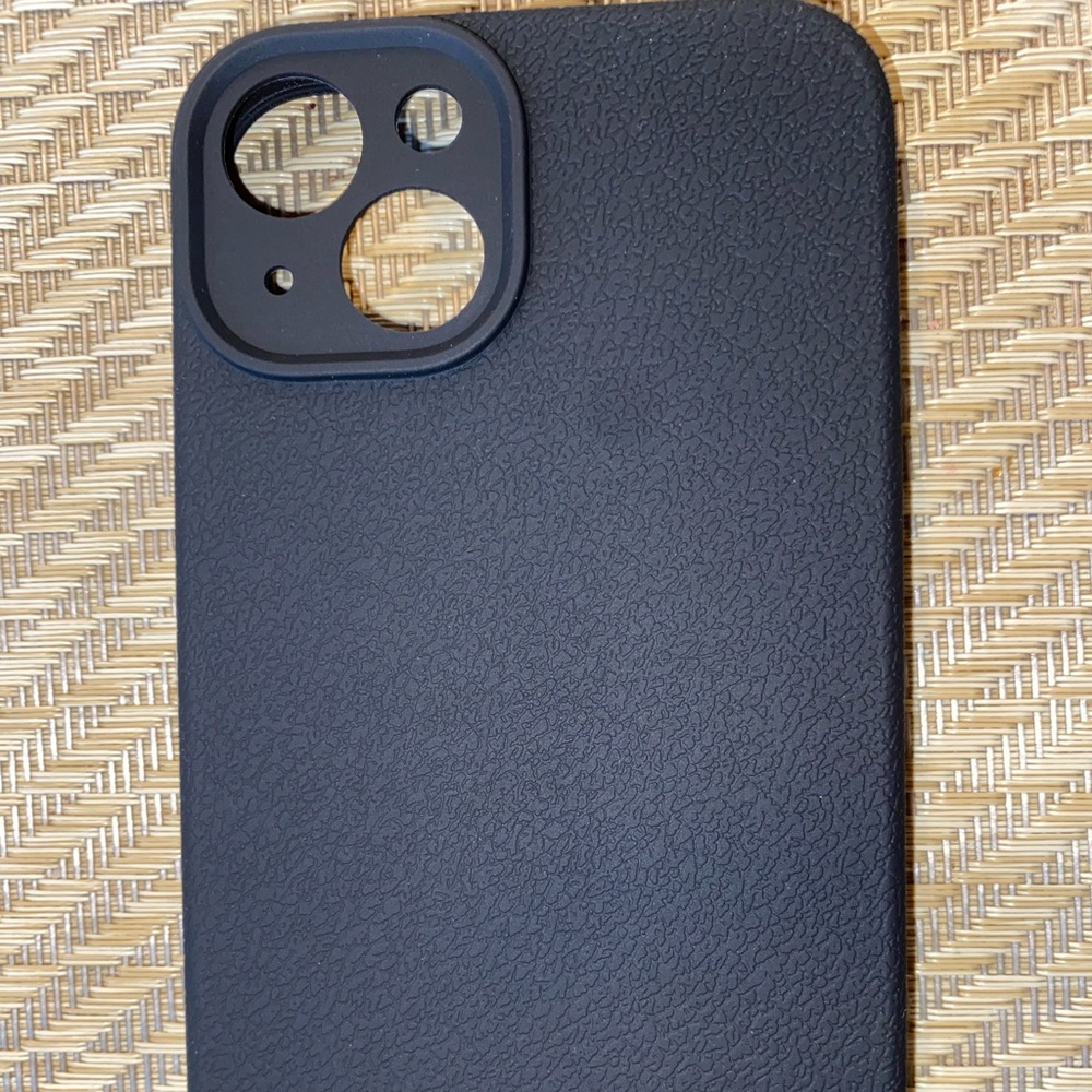 iPhone 13 case (black) from otofly ,brand new